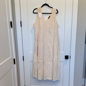 Beautiful NWT Quince Cream Midi Gauze/ Muslin Sleeveless Dress. Size XL.